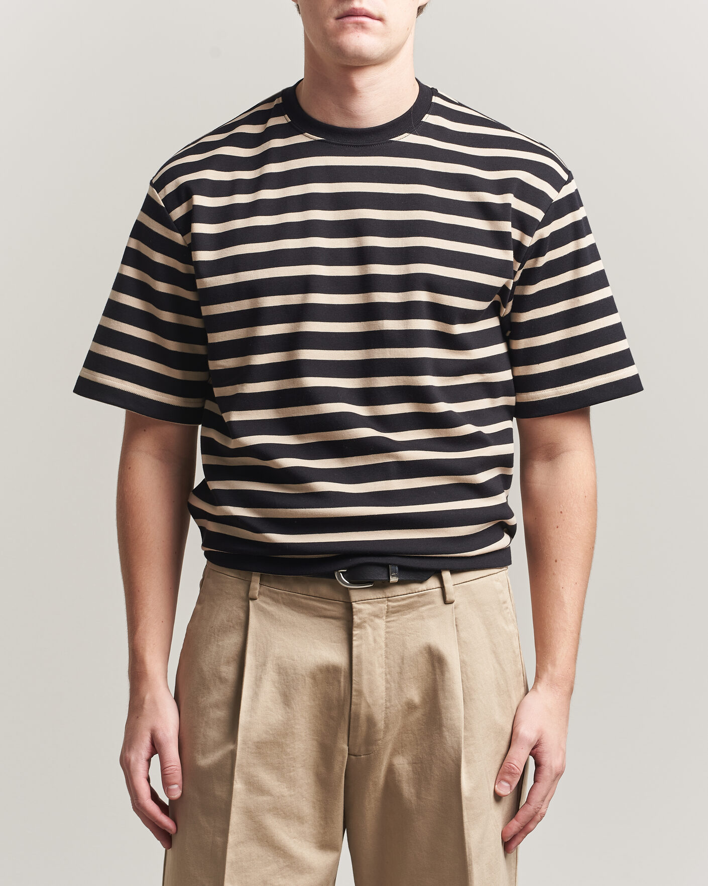 Herre | T-Shirts | Filippa K | Striped Crew Neck T-Shirt Black/Pearl