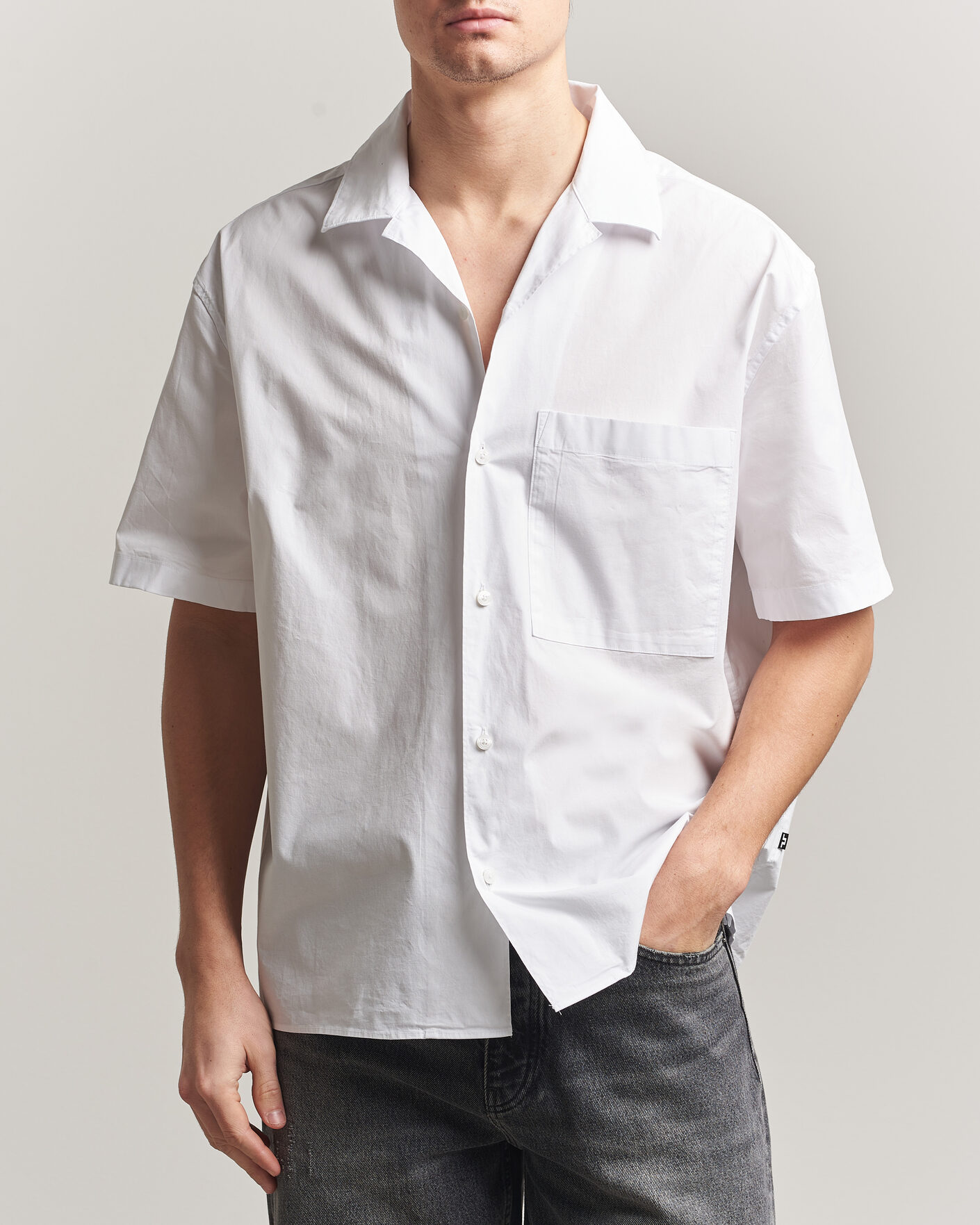 Herre | Skjorter | J.Lindeberg | Ellis Cotton Resort Shirt White