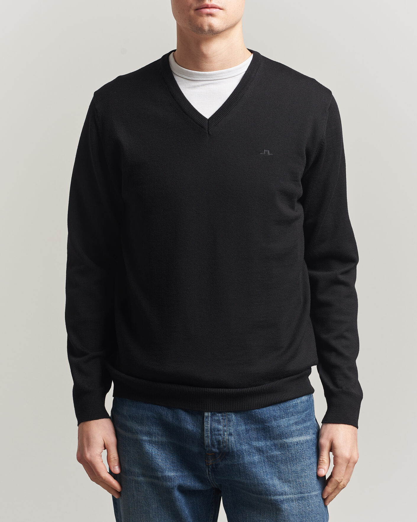 Herre | Gensere | J.Lindeberg | Lymann Merino V-Neck Pullover Black