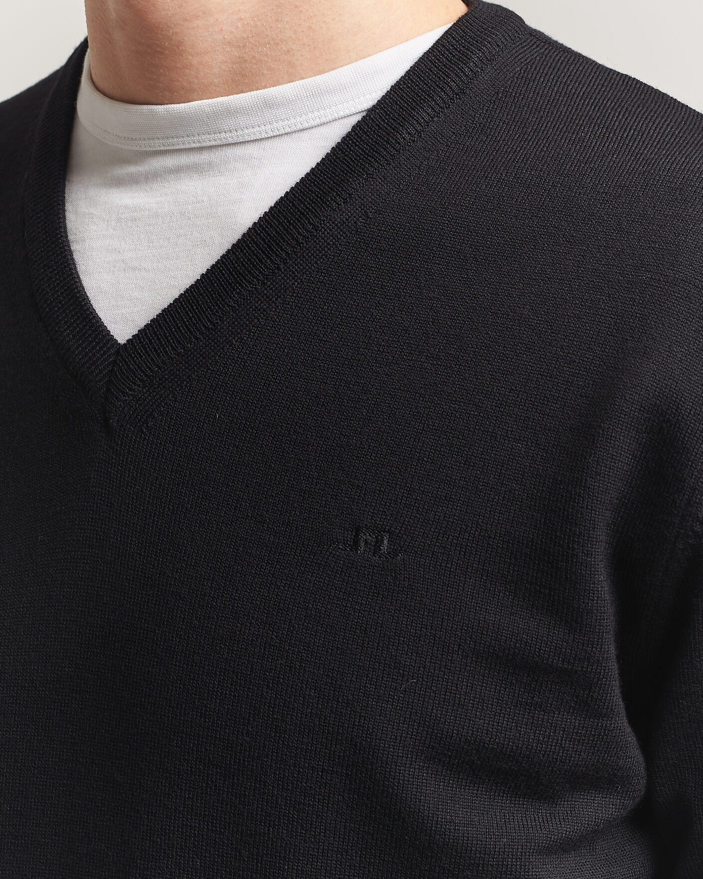 Herre | Gensere | J.Lindeberg | Lymann Merino V-Neck Pullover Black