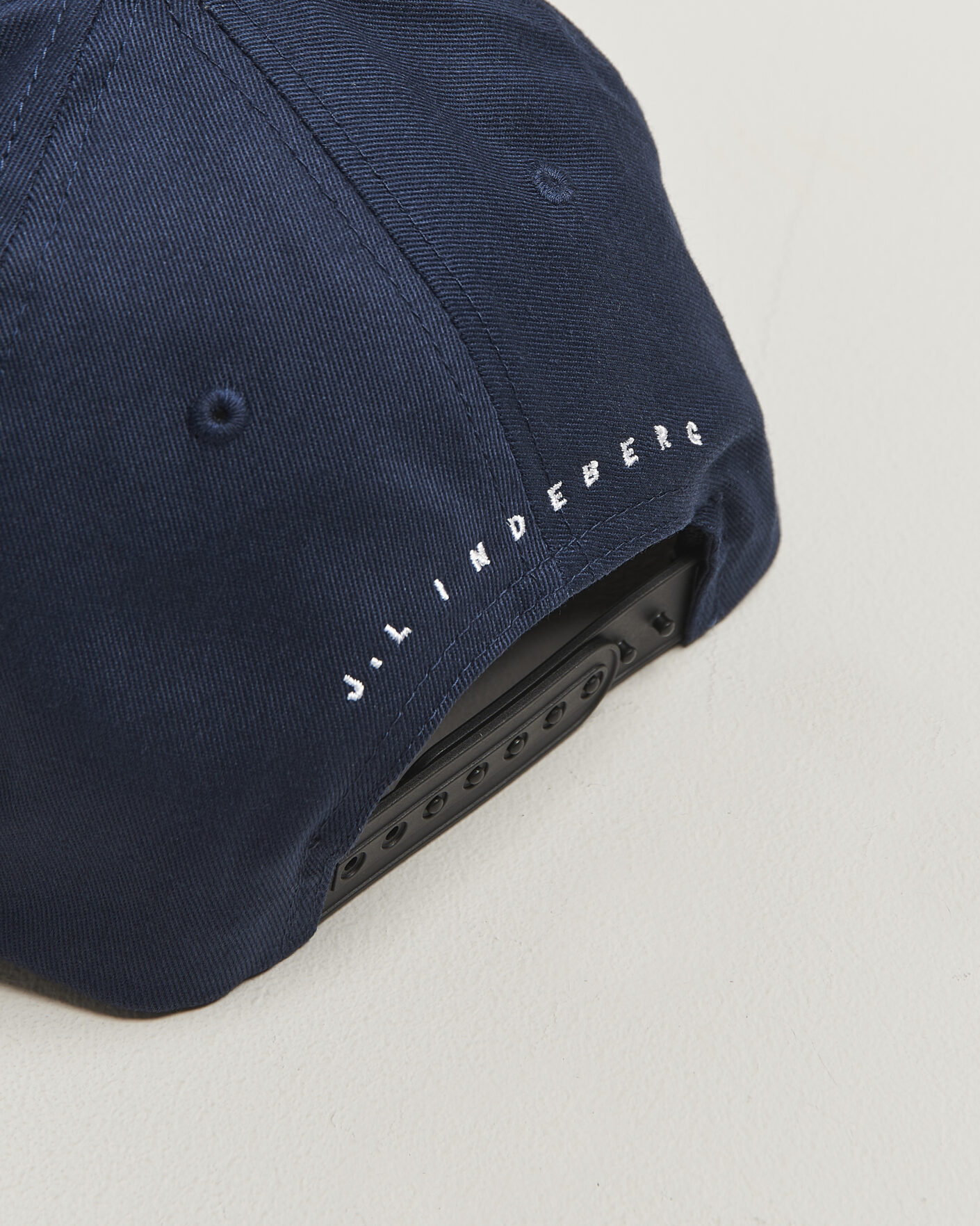 Herre | Hatter og capser | J.Lindeberg | Heath Cap JL Navy