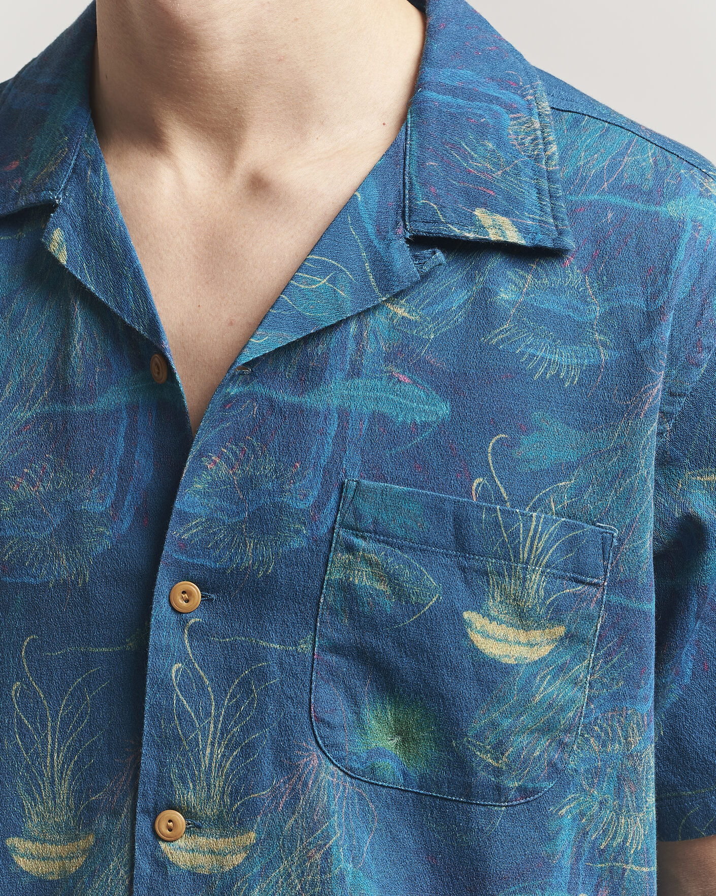 Herre | Skjorter | Nudie Jeans | Arvid Hawaii Shirt Deep Sea