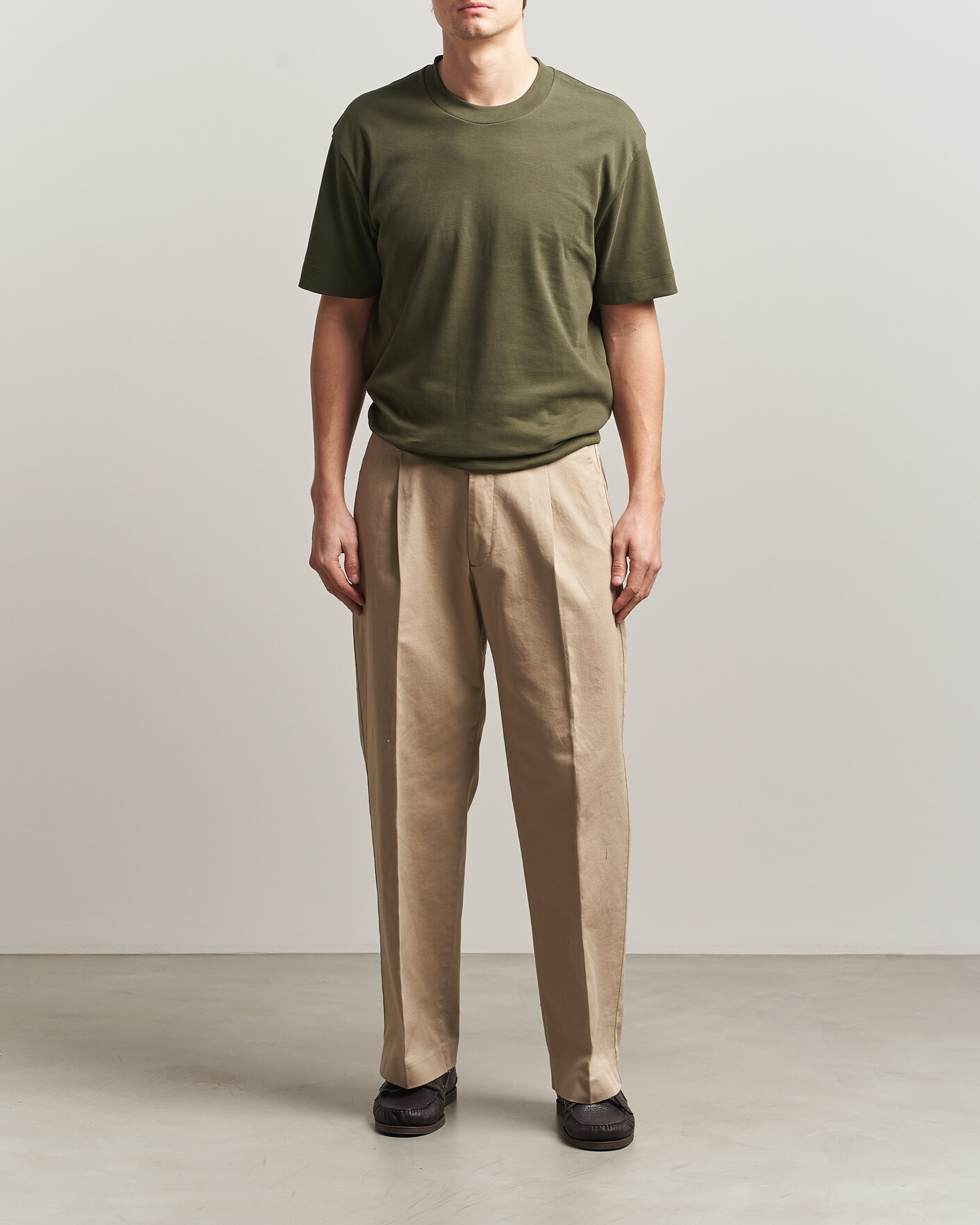 Herre | T-Shirts | Sunspel | Heavy Weight Supima Cotton T-Shirt Deep Olive
