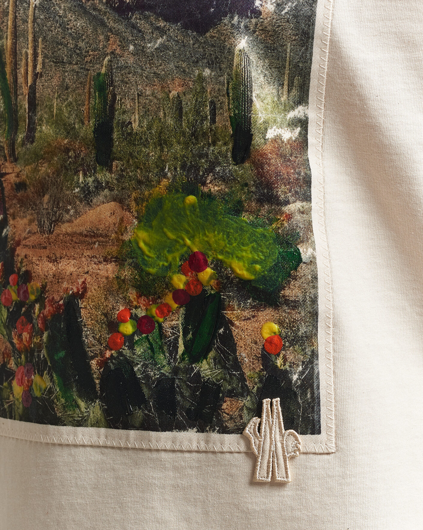 Herre | T-Shirts | Moncler Grenoble | Mountain Print T-Shirt Off White