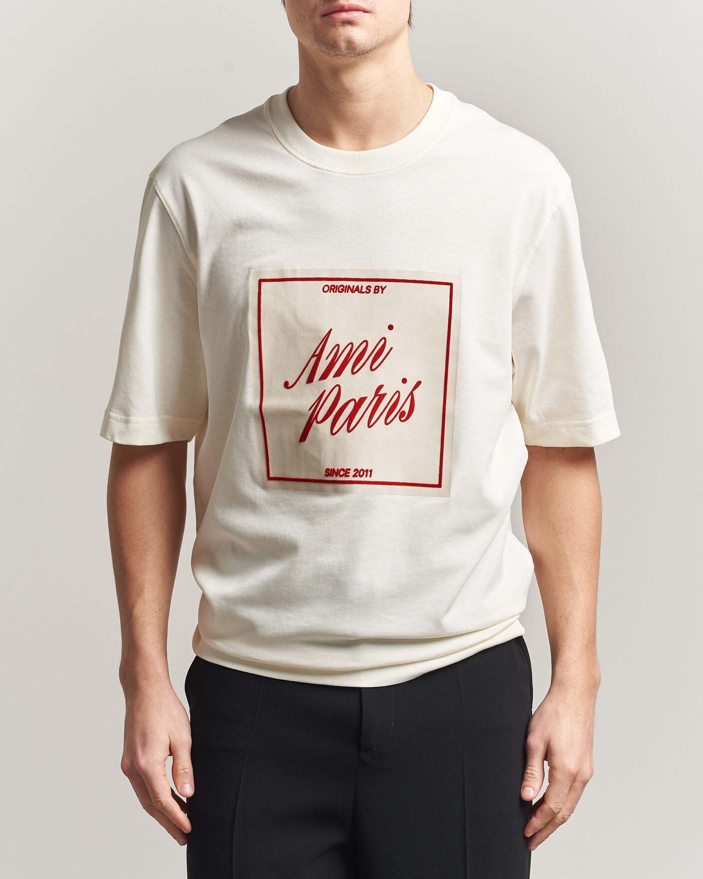 Herre | T-Shirts | AMI | Boxy Fit Printed T-Shirt Creme