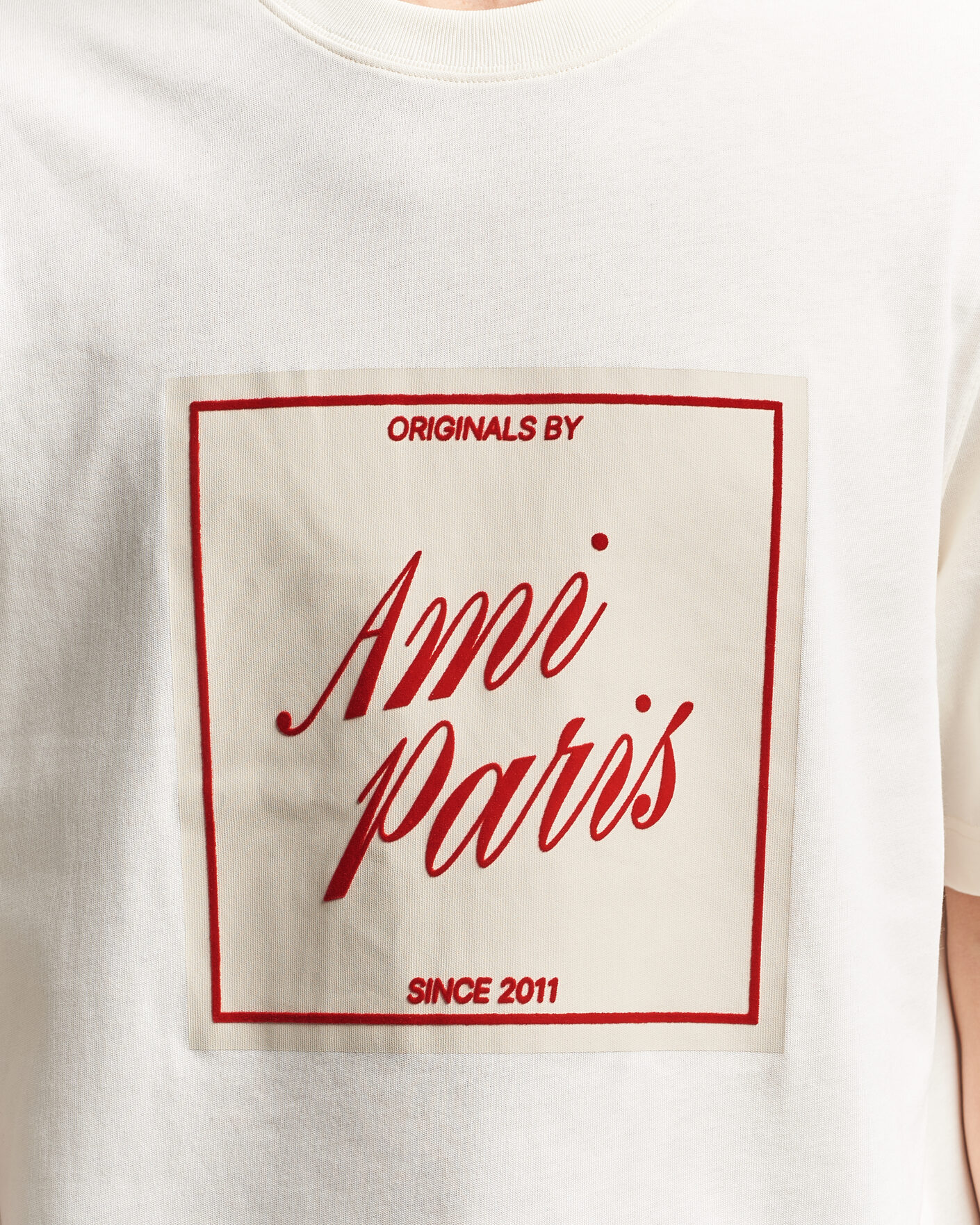Herre | T-Shirts | AMI | Boxy Fit Printed T-Shirt Creme