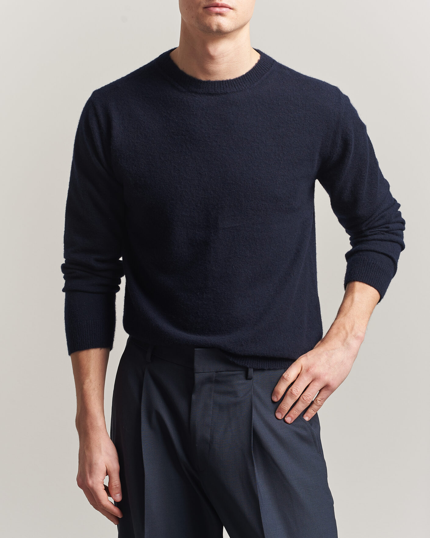Herre | Gensere | Auralee | Brushed Cashmere/Cotton Crew Neck Navy