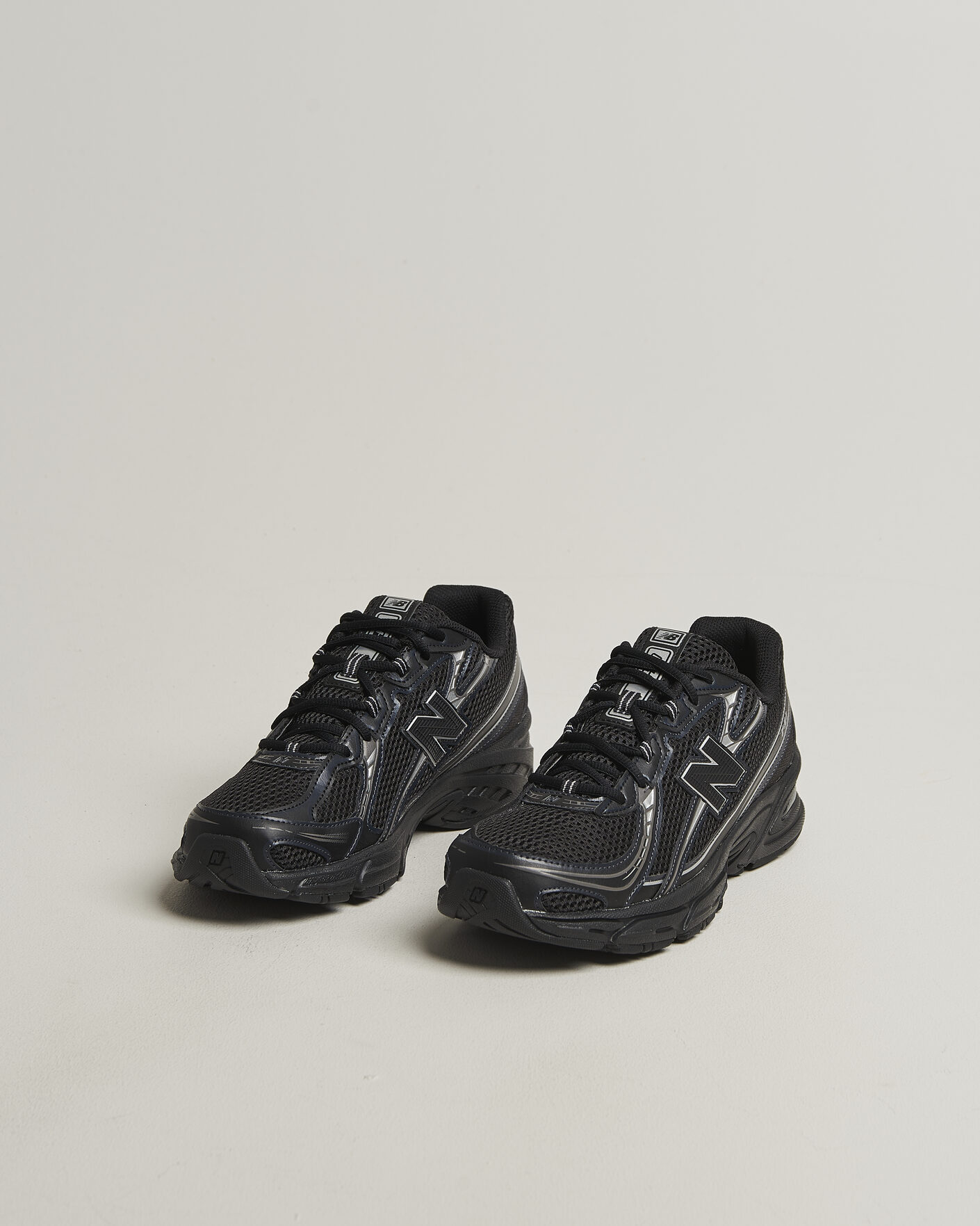 Herre | Sneakers | New Balance | 740 Sneakers Black
