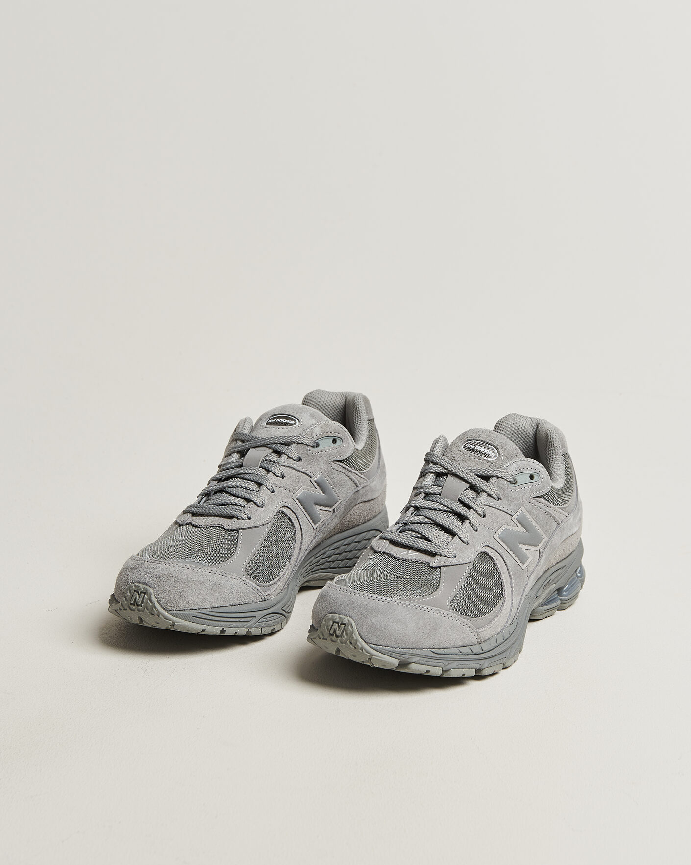 New Balance 2002R Sneakers Slate Grey hos CareOfCarl.no