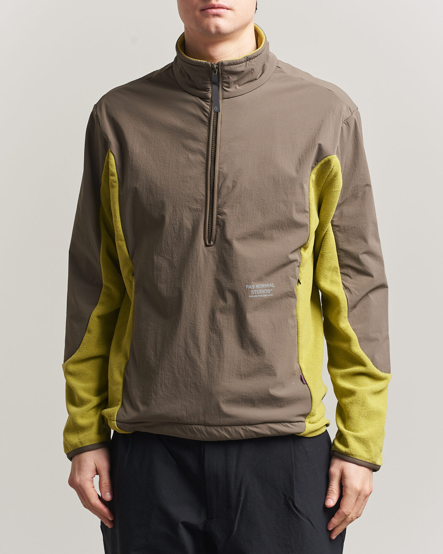 Herre | Gensere | Pas Normal Studios | Off Race Light Fleece Half Zip Moss Green