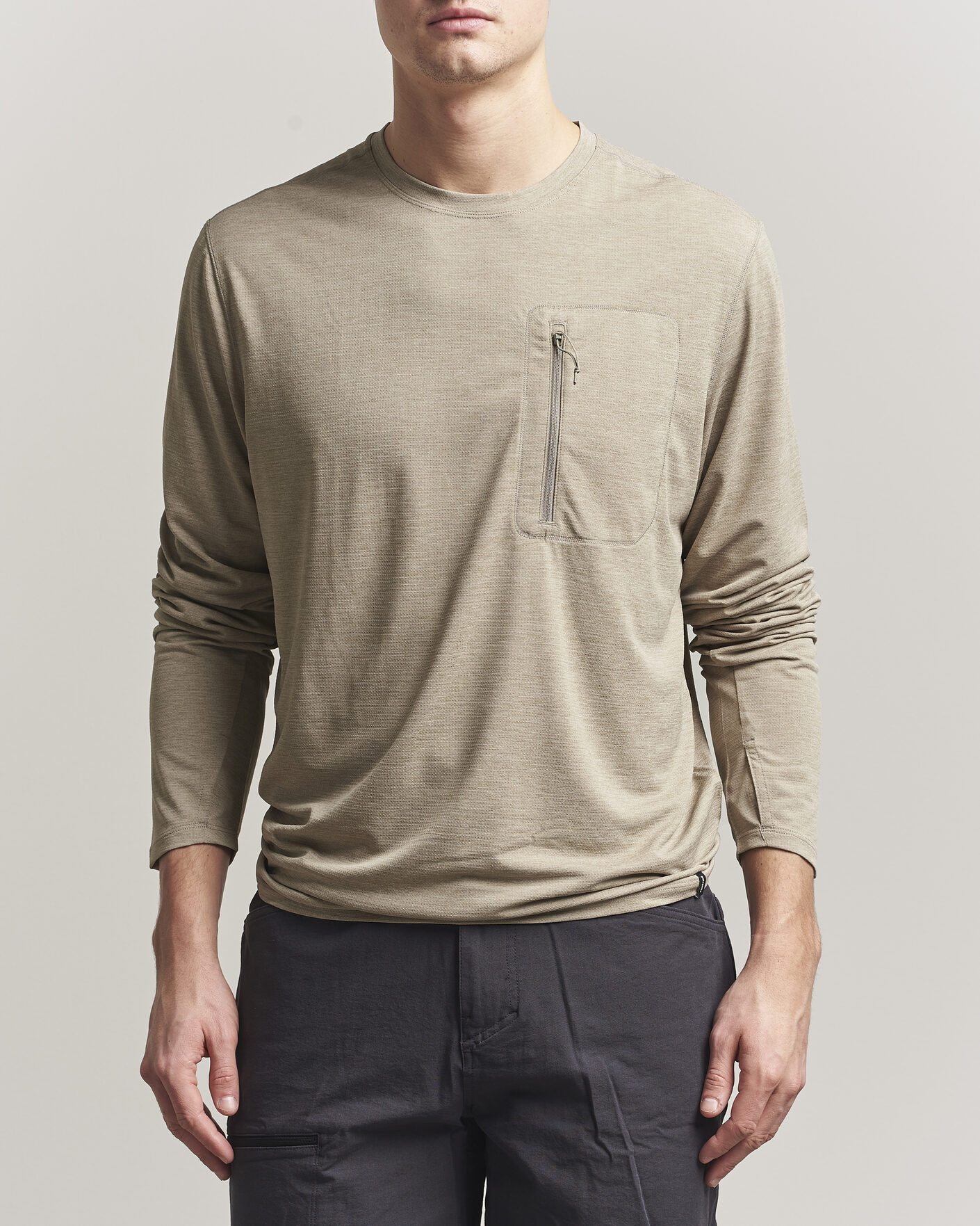 Herre | T-Shirts | Patagonia | Cap Cool Long Sleeve Sun Shirt Seabird Grey