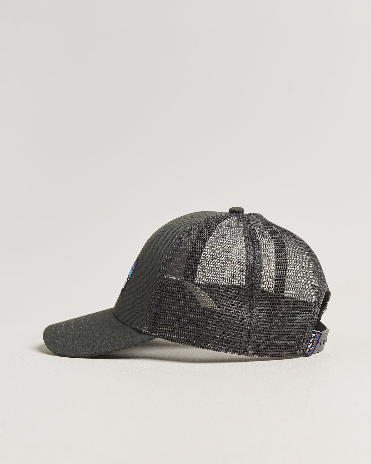 Herre | Hatter og capser | Patagonia | P-6 Logo LoPro Trucker Hat Forge Grey
