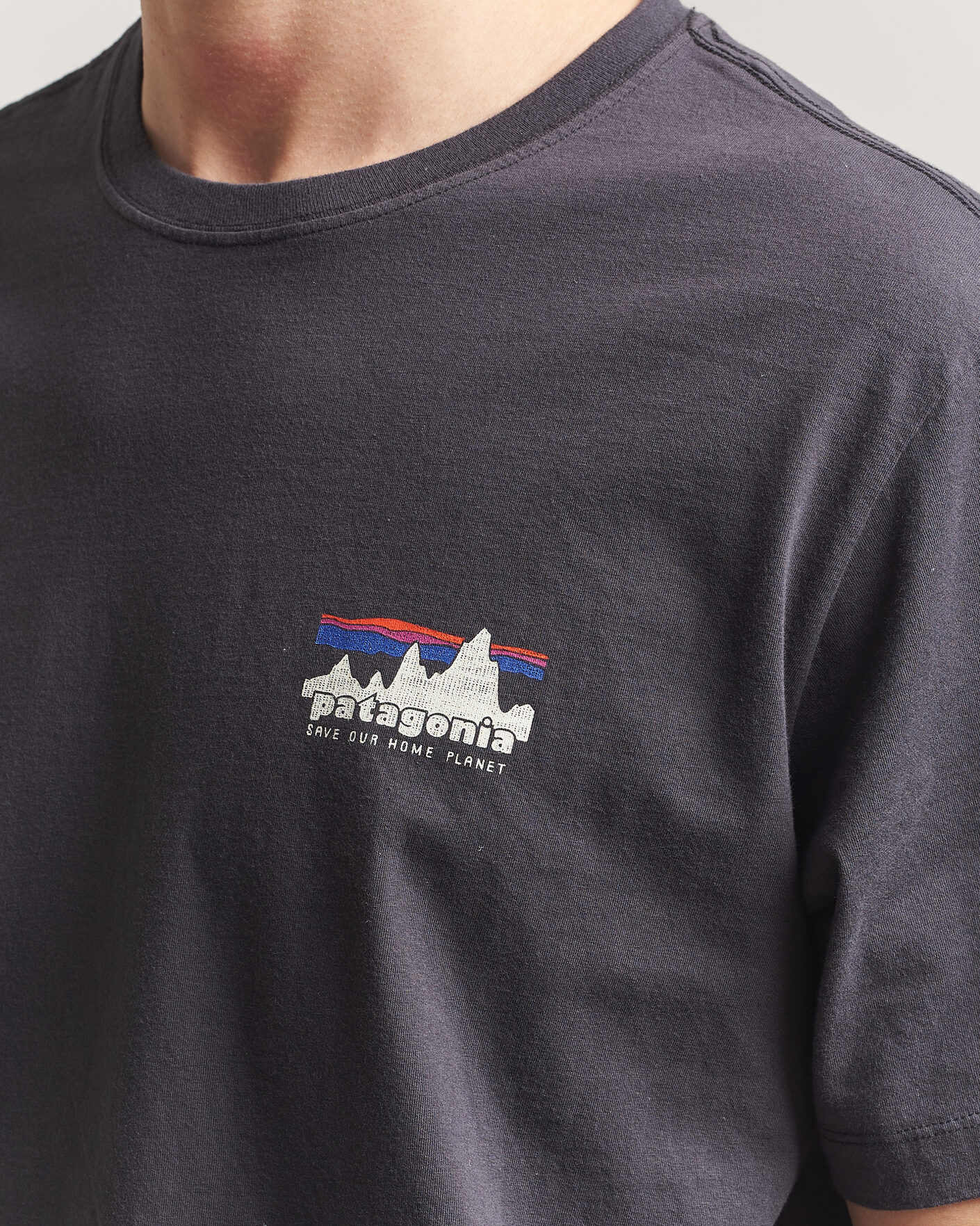 Herre | T-Shirts | Patagonia | 73 Skyline Logo T-Shirt Ink Black