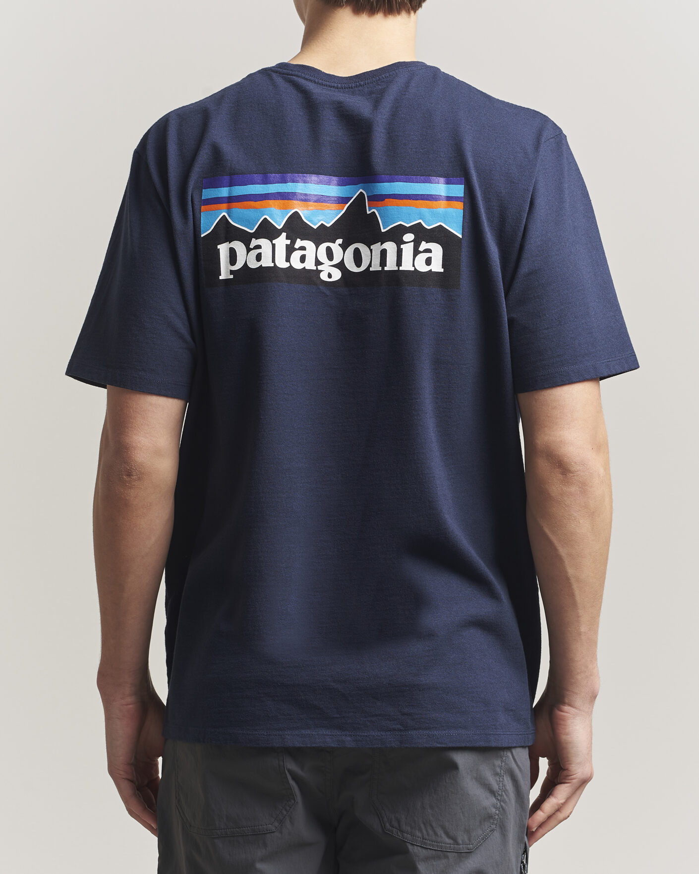 Herre | T-Shirts | Patagonia | P-6 Logo T-Shirt New Navy