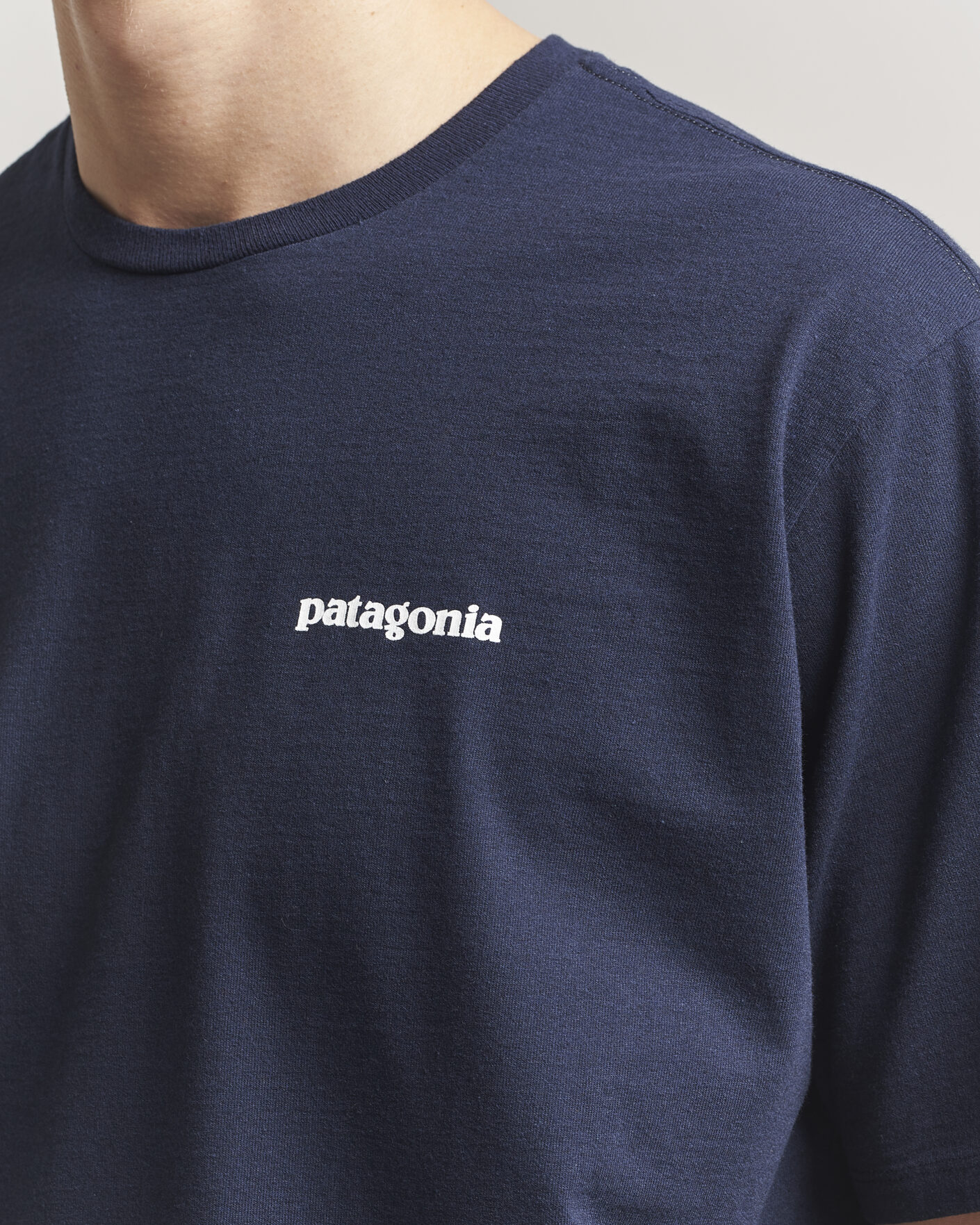Herre | T-Shirts | Patagonia | P-6 Logo T-Shirt New Navy