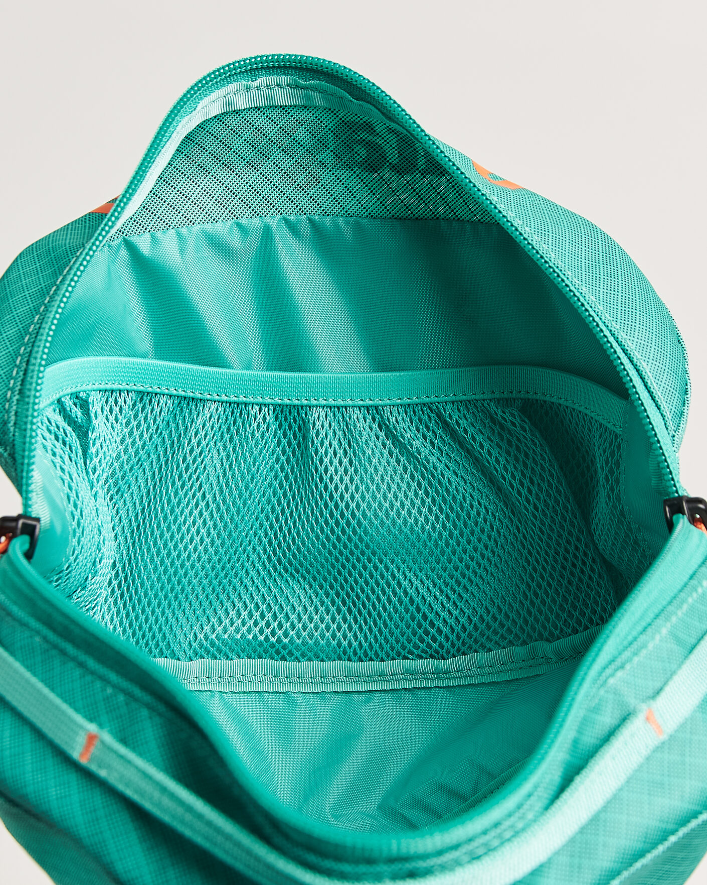 Herre | Vesker | Patagonia | Black Hole Cube 3L Aqua Stone