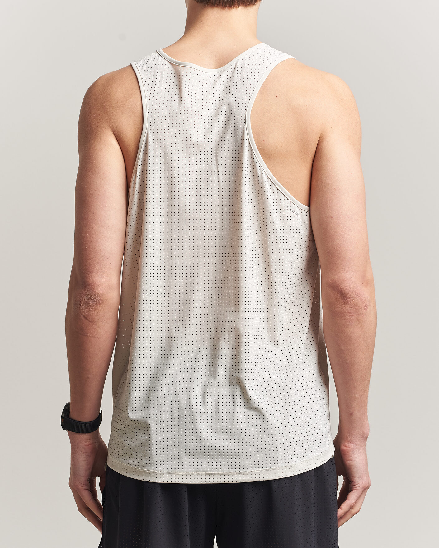 Herre | T-Shirts | Satisfy | Space-O Singlet Chalk