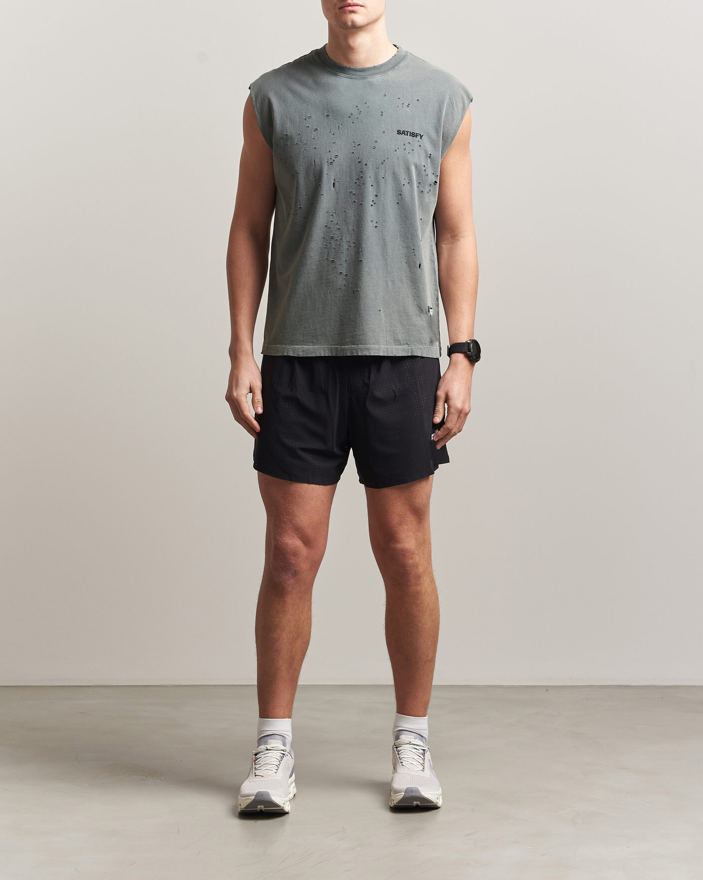 Herre | T-Shirts | Satisfy | MothTech Muscle Tee Faded Black