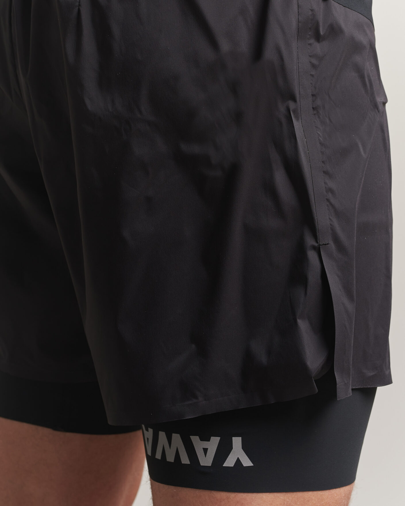 Herre | Shorts | Satisfy | TechSilk 8 Inch Shorts Black