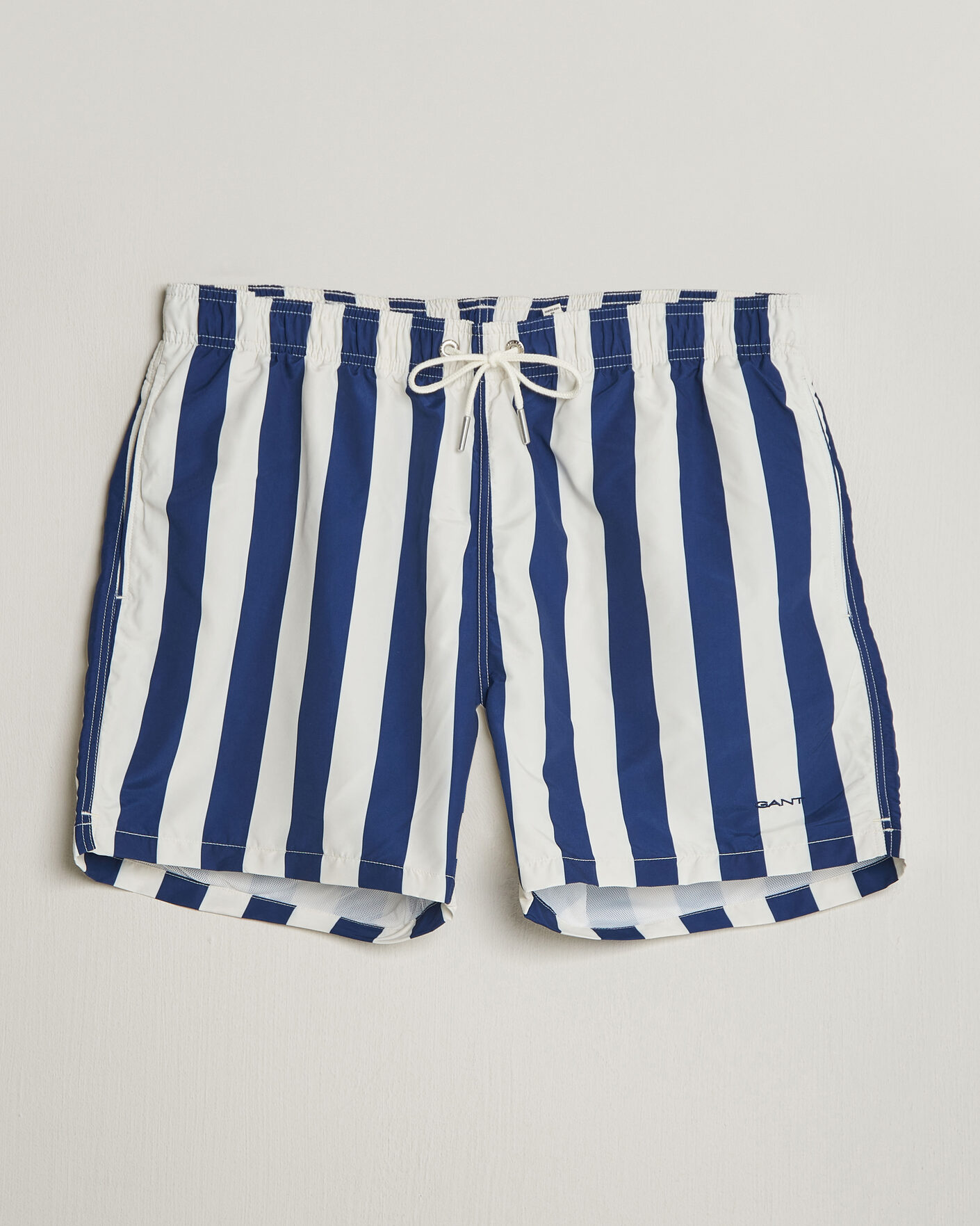 Herre | Badeshorts | GANT | Blockstriped Swimshorts Rich Navy