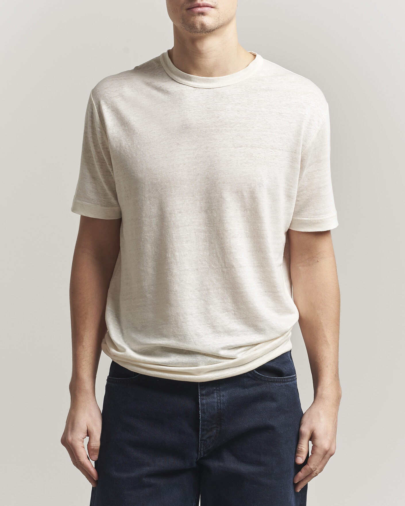 Herre | T-Shirts | GANT | Linen T-Shirt Creamed White