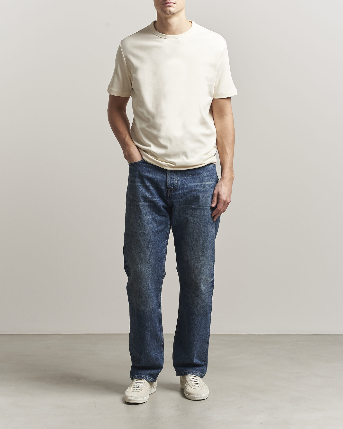 Herre | T-Shirts | GANT | Interlock Crew Neck T-Shirt Creamed White