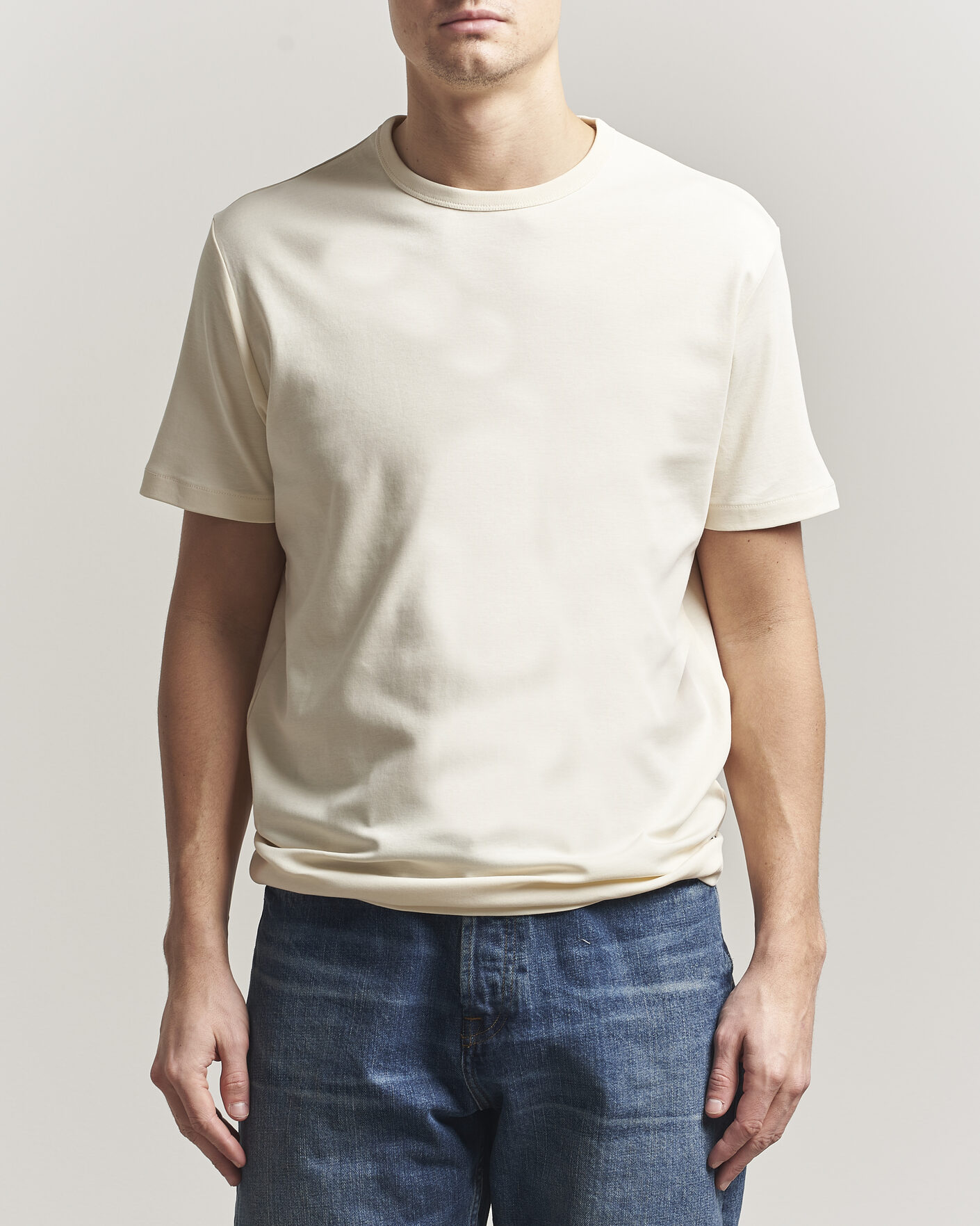 Herre | T-Shirts | Gant | Interlock Crew Neck T-Shirt Creamed White