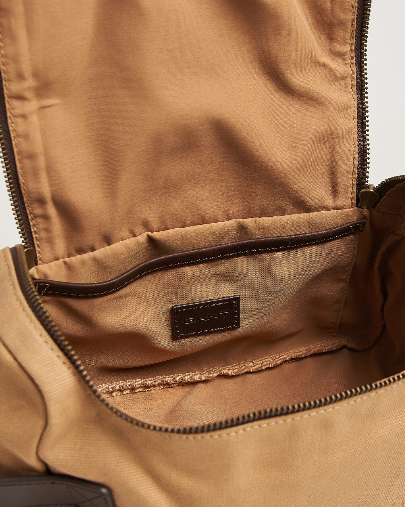 Herre | Vesker | GANT | Washed Canvas Washbag Warm Khaki
