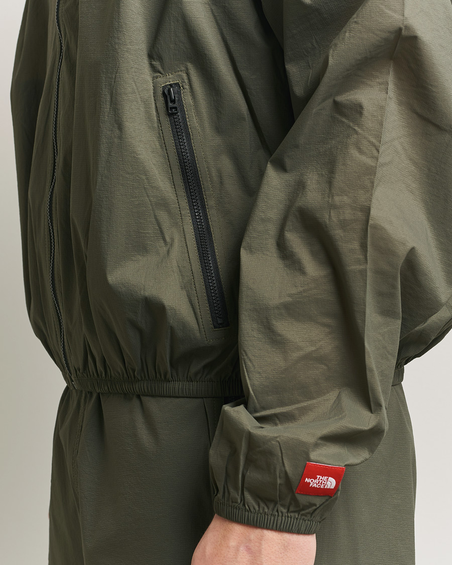 Herre | Jakker | The North Face | Red Box Packable Wind Jacket New Taupe Green