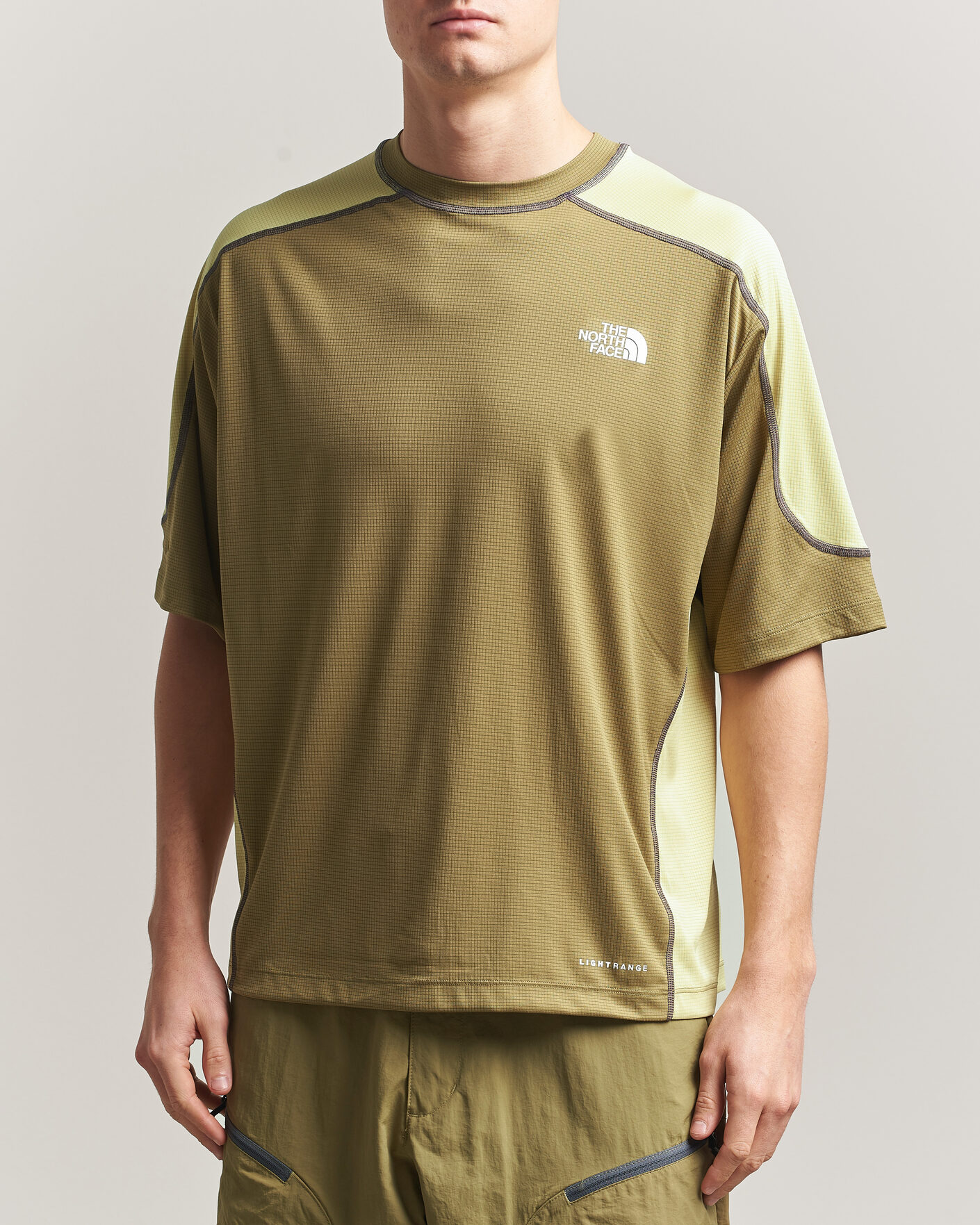 Herre | T-Shirts | The North Face | NSE Lightrange T-Shirt Cedar