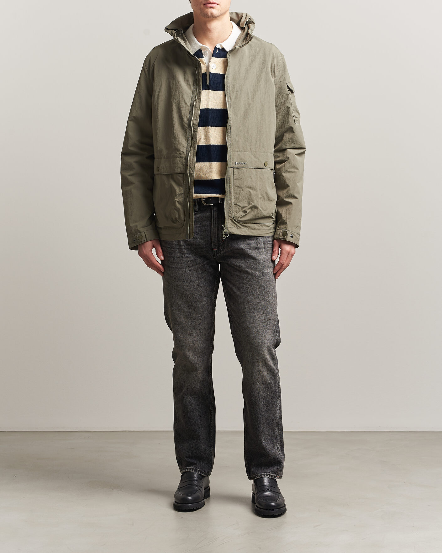Herre | Jakker | Barbour Lifestyle | Re-Engineered Argyll Showerproof Jacket Smoky Olive