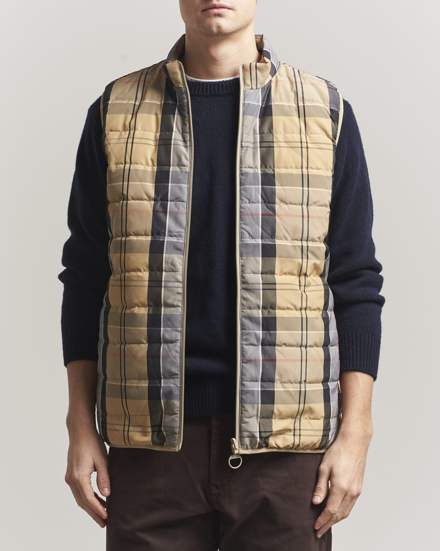 Herre | Vester | Barbour Lifestyle | Reversible Tartan Puffer Gilet Dress Tartan