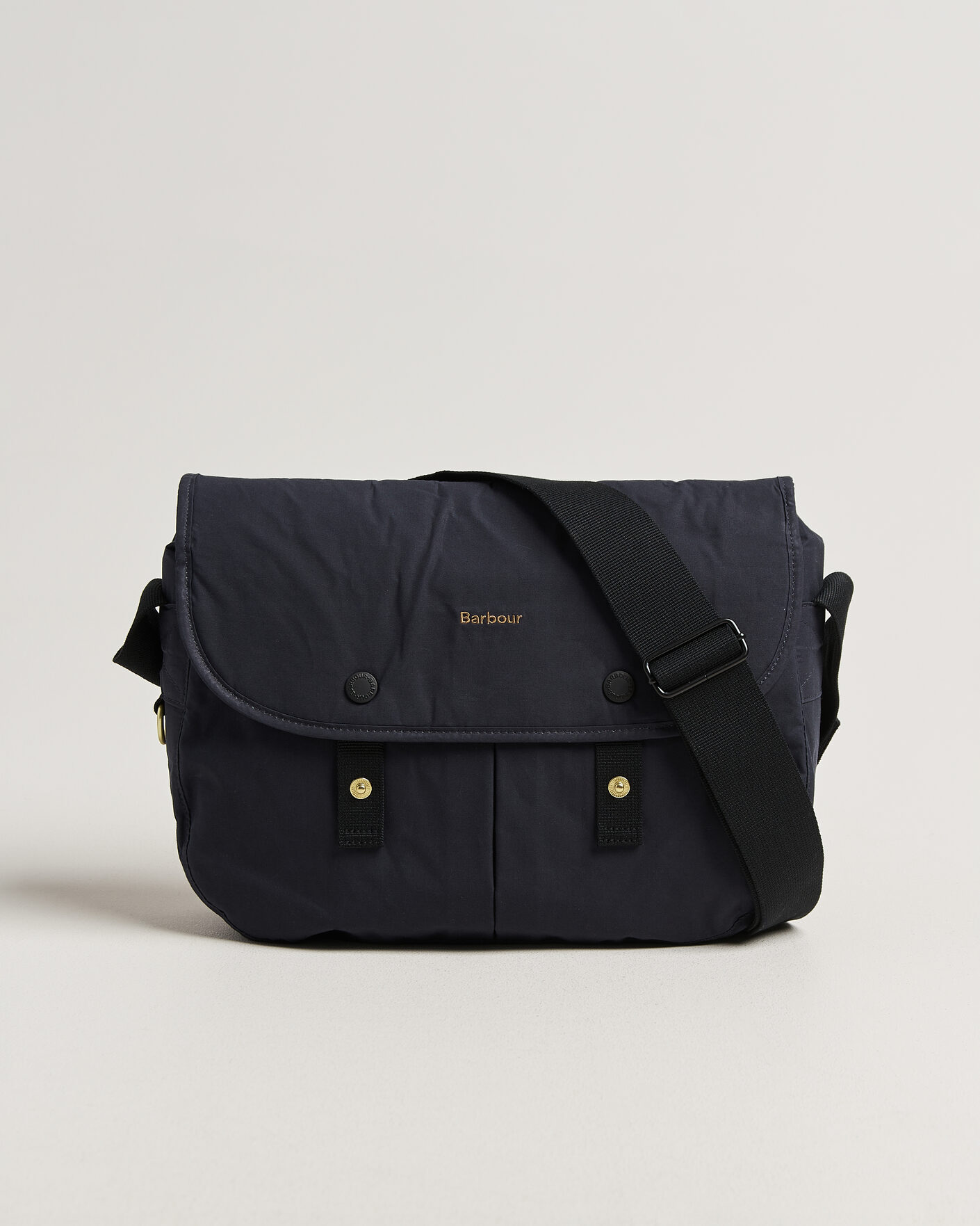 Herre | Vesker | Barbour Lifestyle | Transport Riever Shoulder Bag Navy