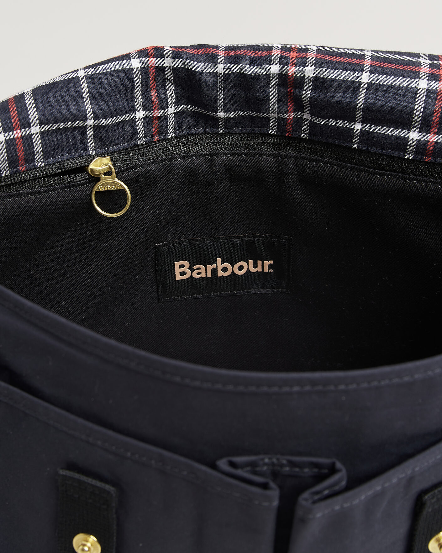 Herre | Vesker | Barbour Lifestyle | Transport Riever Shoulder Bag Navy