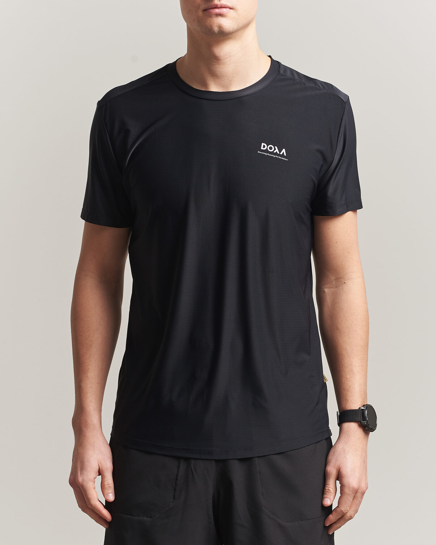 Herre | T-Shirts | DOXA | Rerun Short Sleeve T-Shirt Black