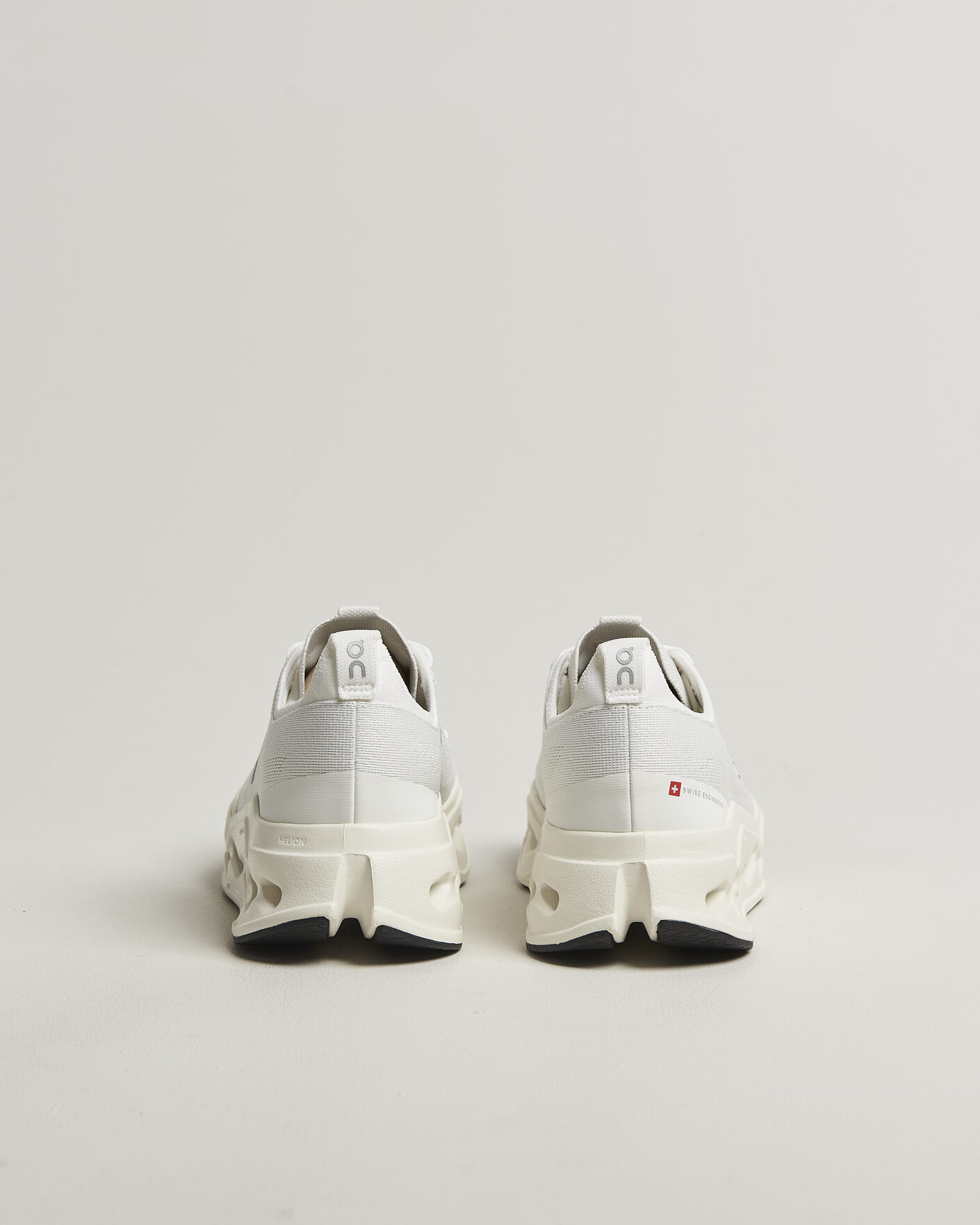 Herre | Løpesko | On | Cloudsurfer Max White/White
