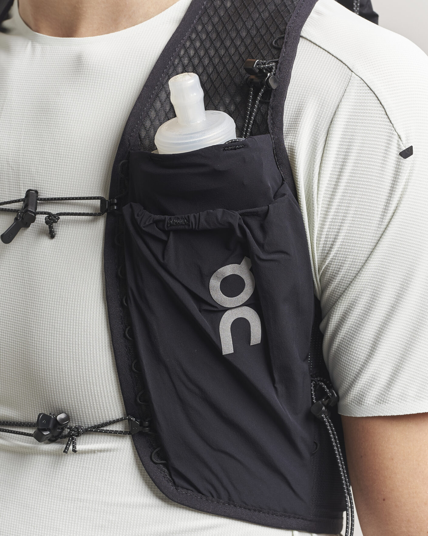 Herre | Active Assesoarer | On | Ultra Vest Pro 10L Black