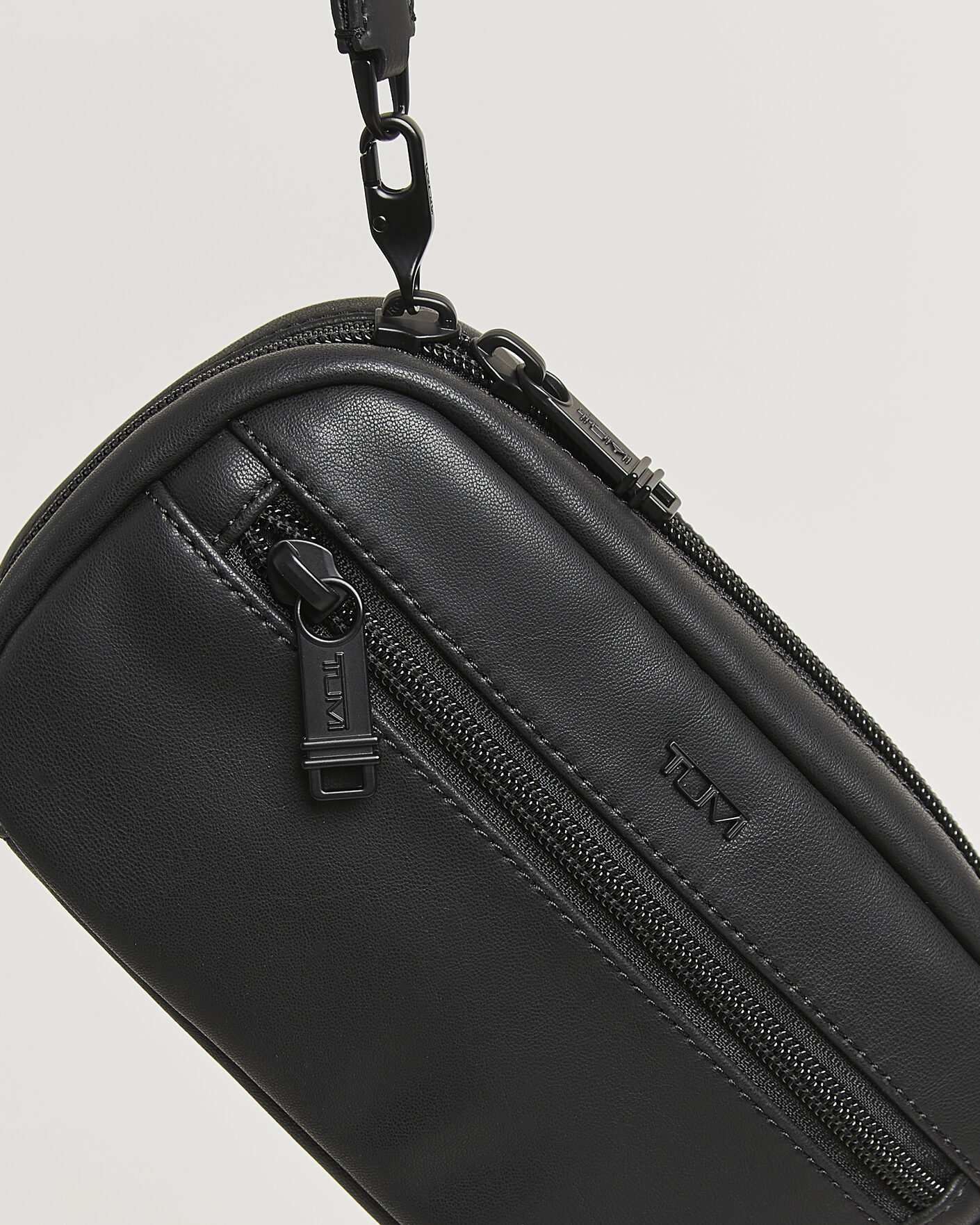 Herre | Vesker | TUMI | Leather Zip-Around Case Black