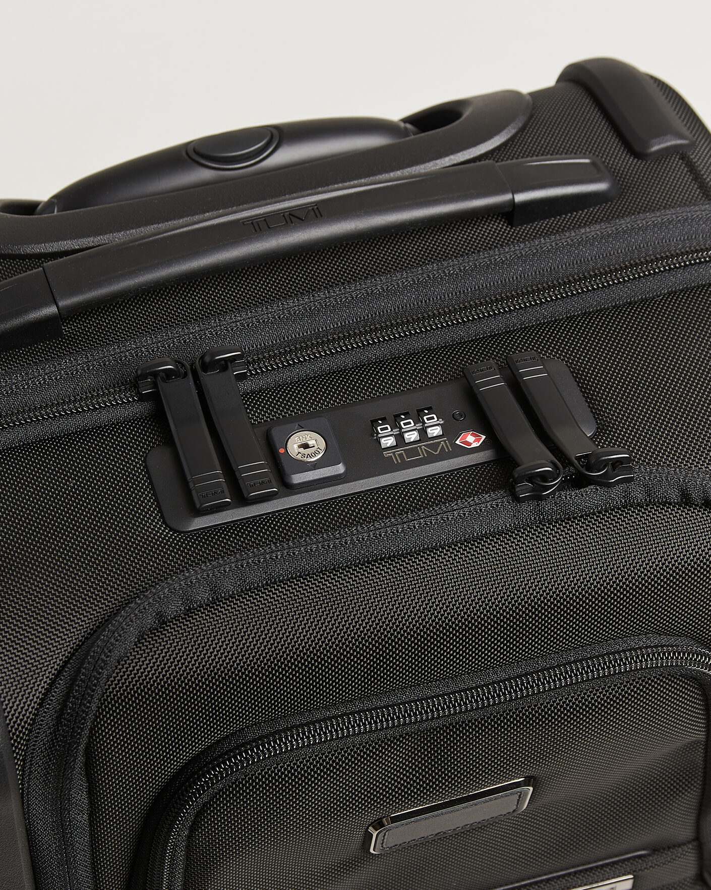 Herre | Vesker | TUMI | Alpha 4 Dual Access Expansion Cross Over Black