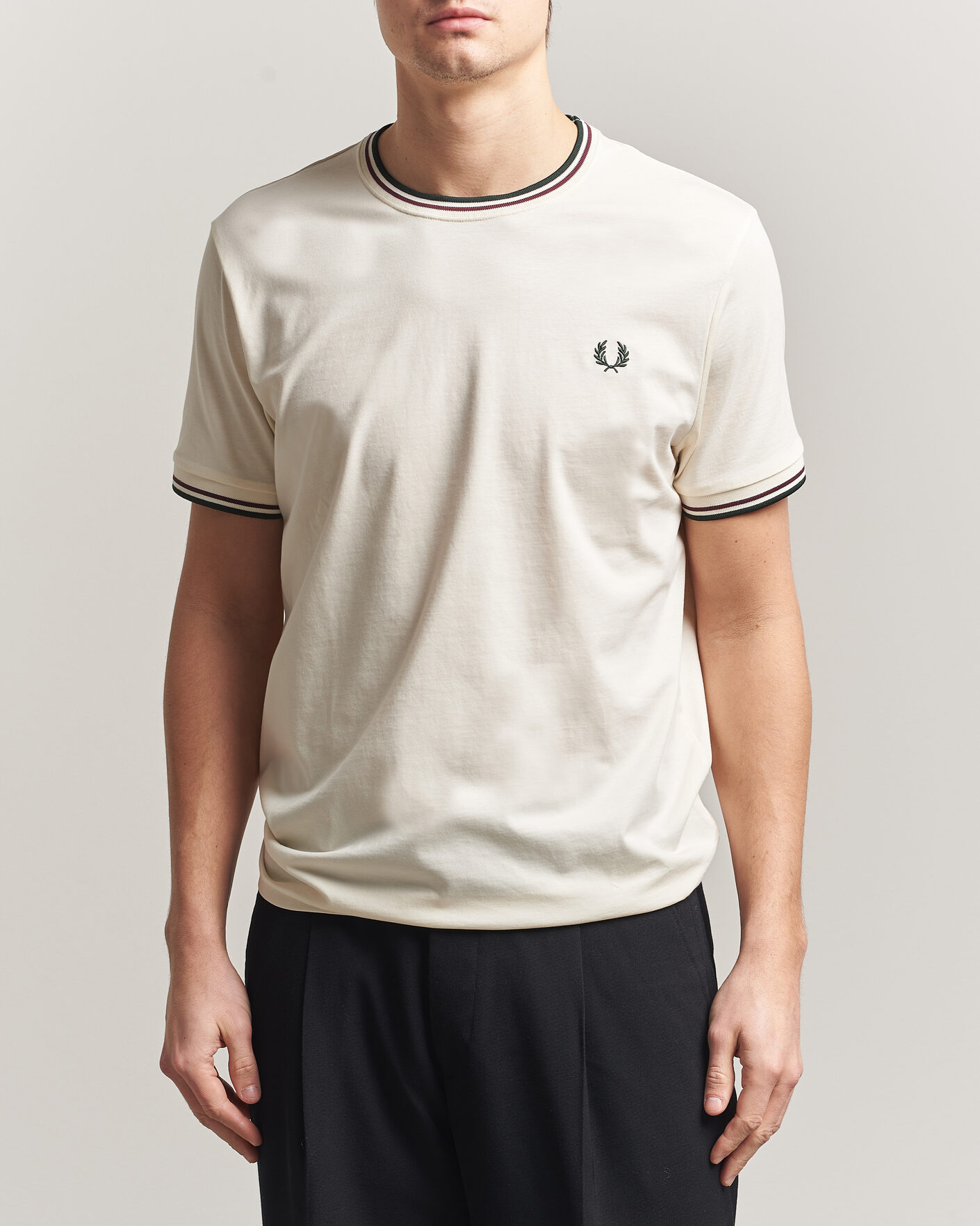 Herre | T-Shirts | Fred Perry | Twin Tipped T-Shirt Ecru