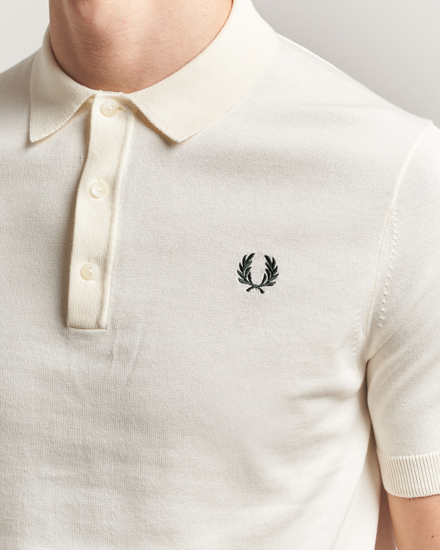 Herre | Pikéer | Fred Perry | Cotton Knitted Polo Ecru
