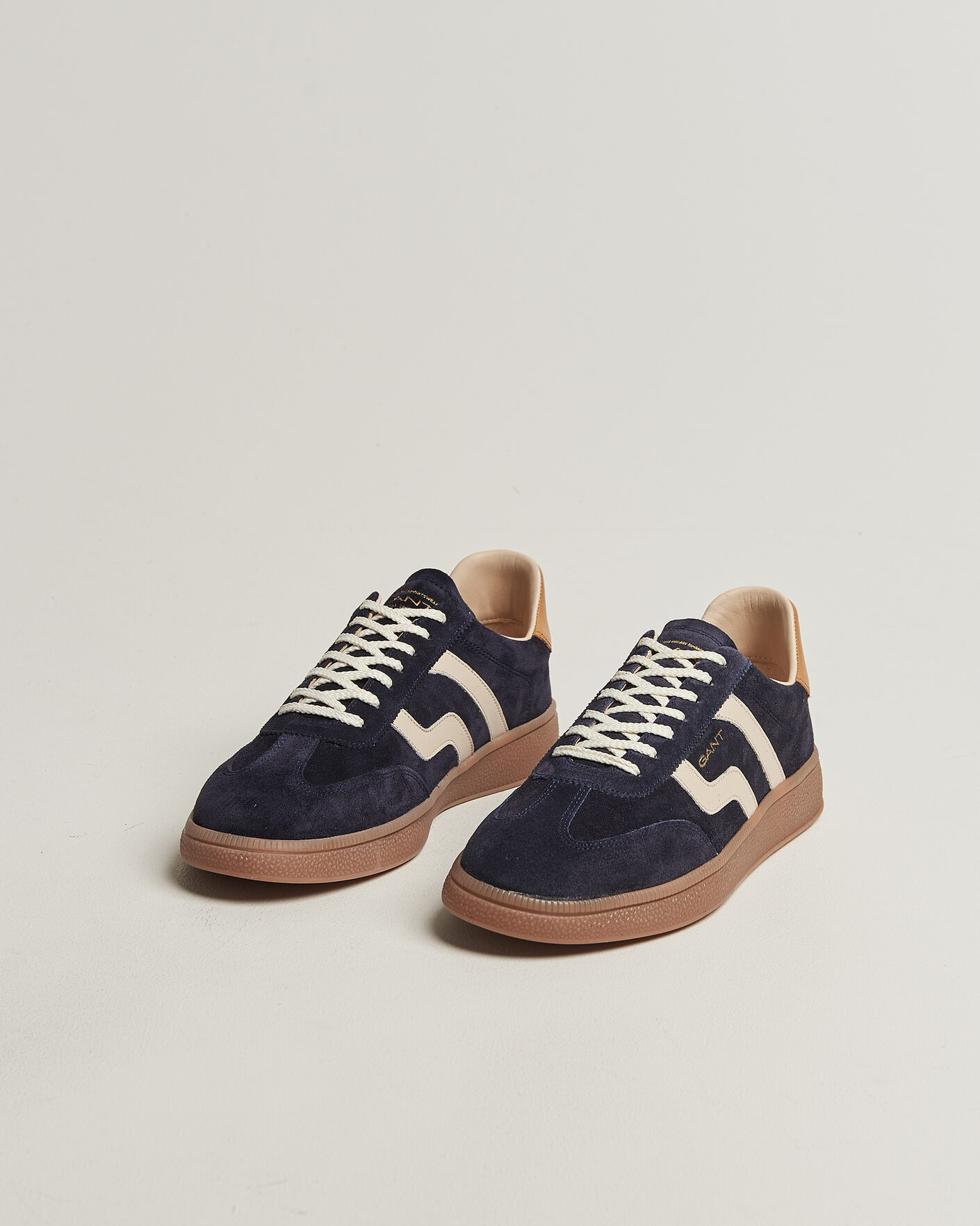 Herre | Sneakers | GANT | Cuzmo Suede Sneaker Marine/White