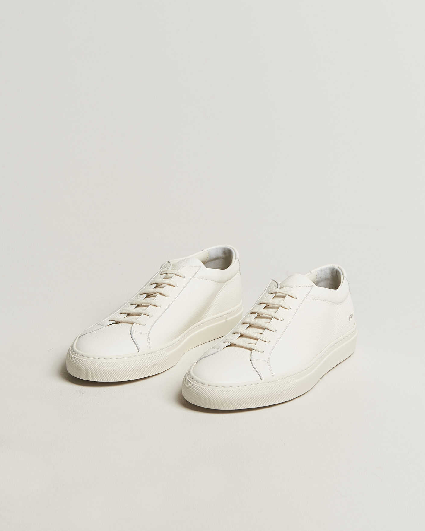 Herre | Sneakers | Common Projects | Original Achilles Grained Leather Sneaker Off White