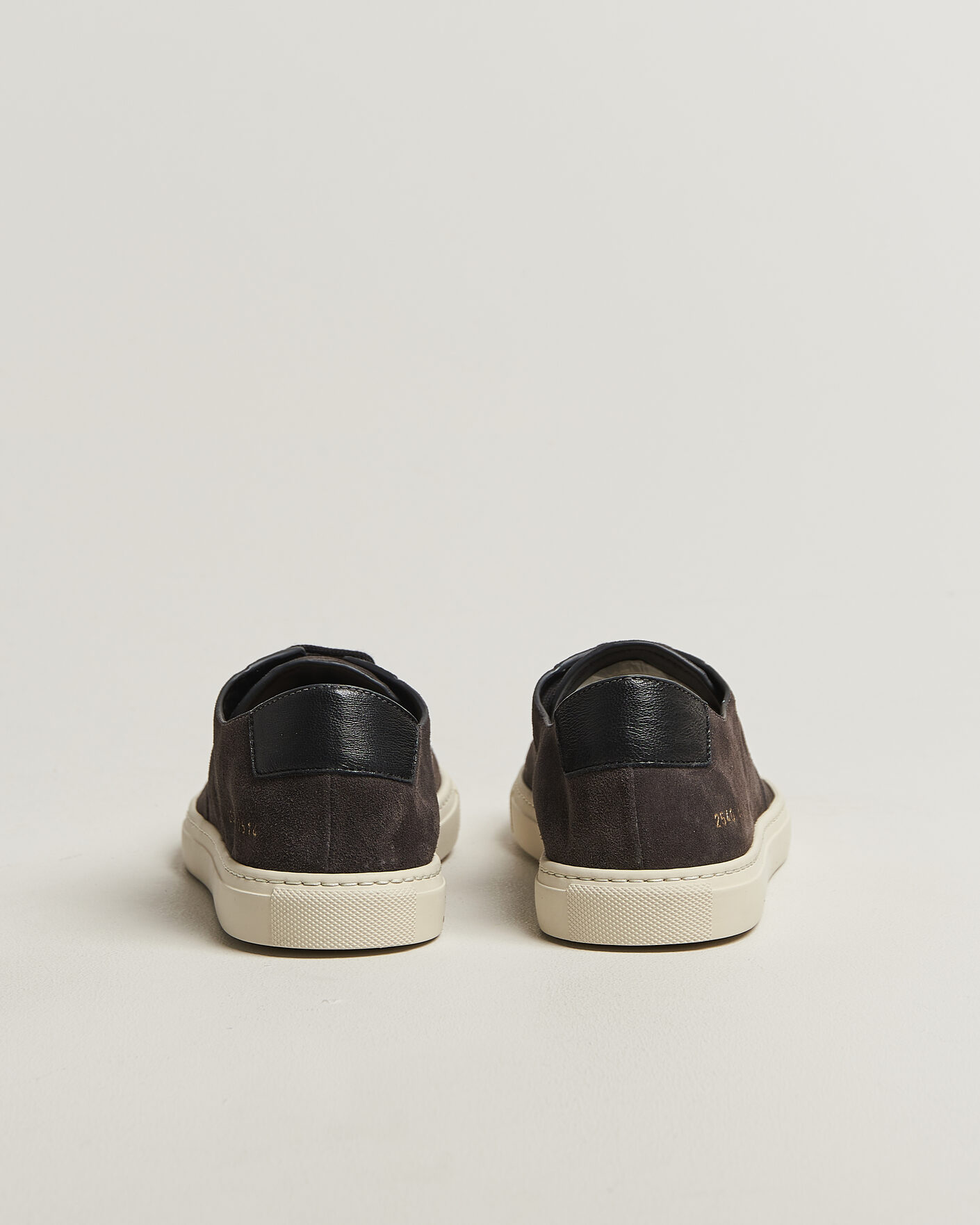 Herre | Sneakers | Common Projects | BBall Slim Deconstructed Suede Sneaker Off Black