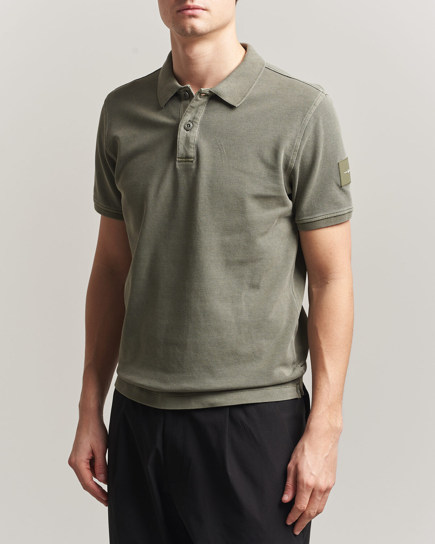 Herre | Pikéer | Sail Racing | Wind Pigment Dyed Polo Mud Green