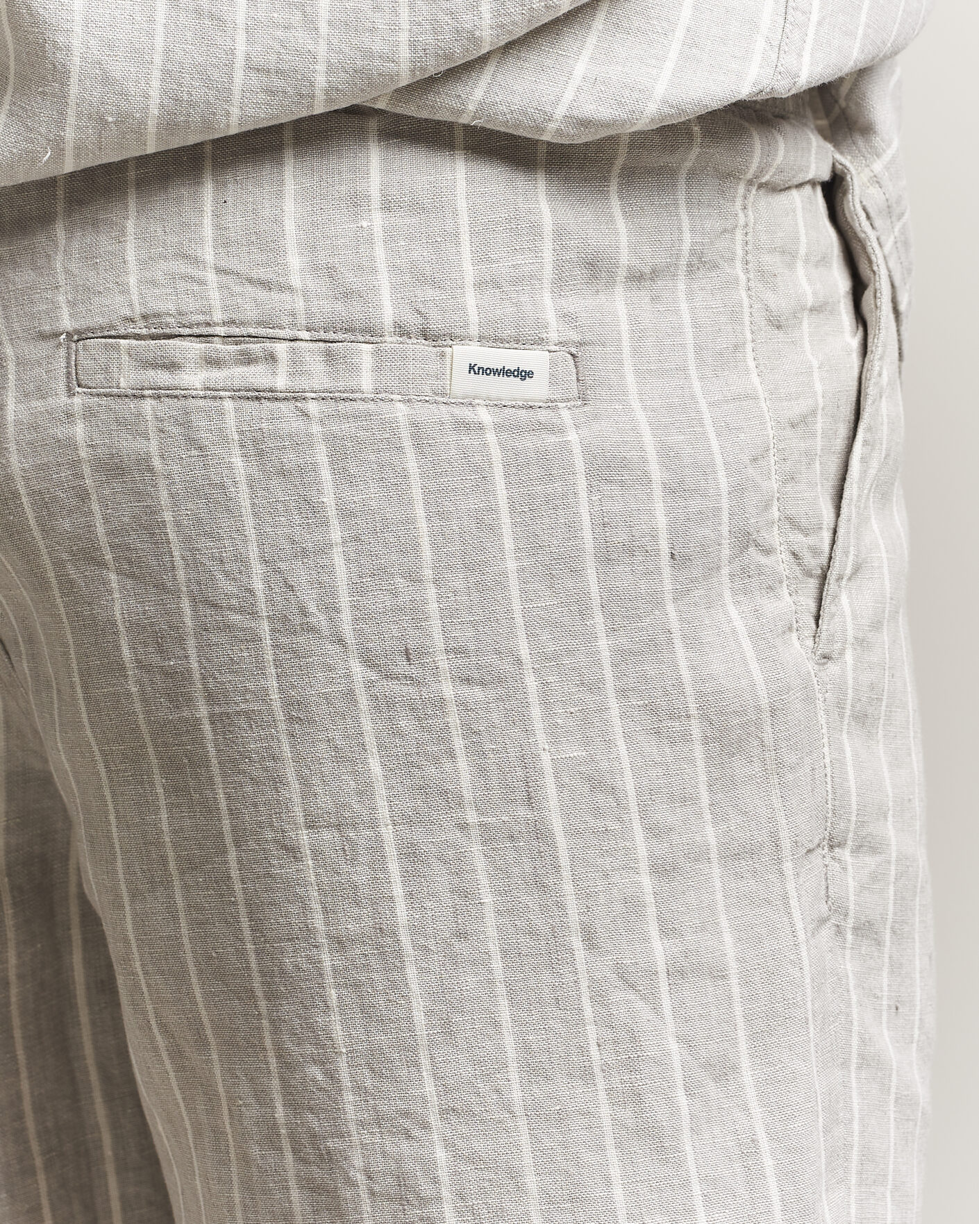Herre | Shorts | KnowledgeCotton Apparel | Striped Loose Linen Shorts Grey