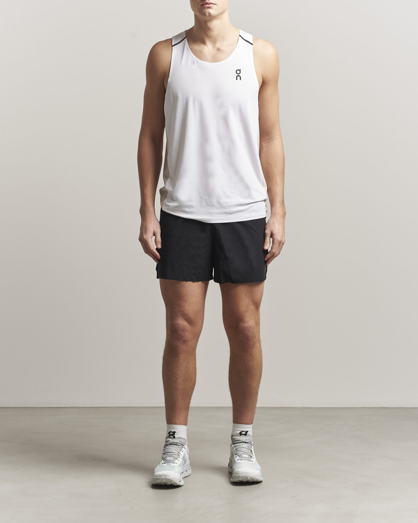 Herre | T-Shirts | On | Performance Tank White/Silver