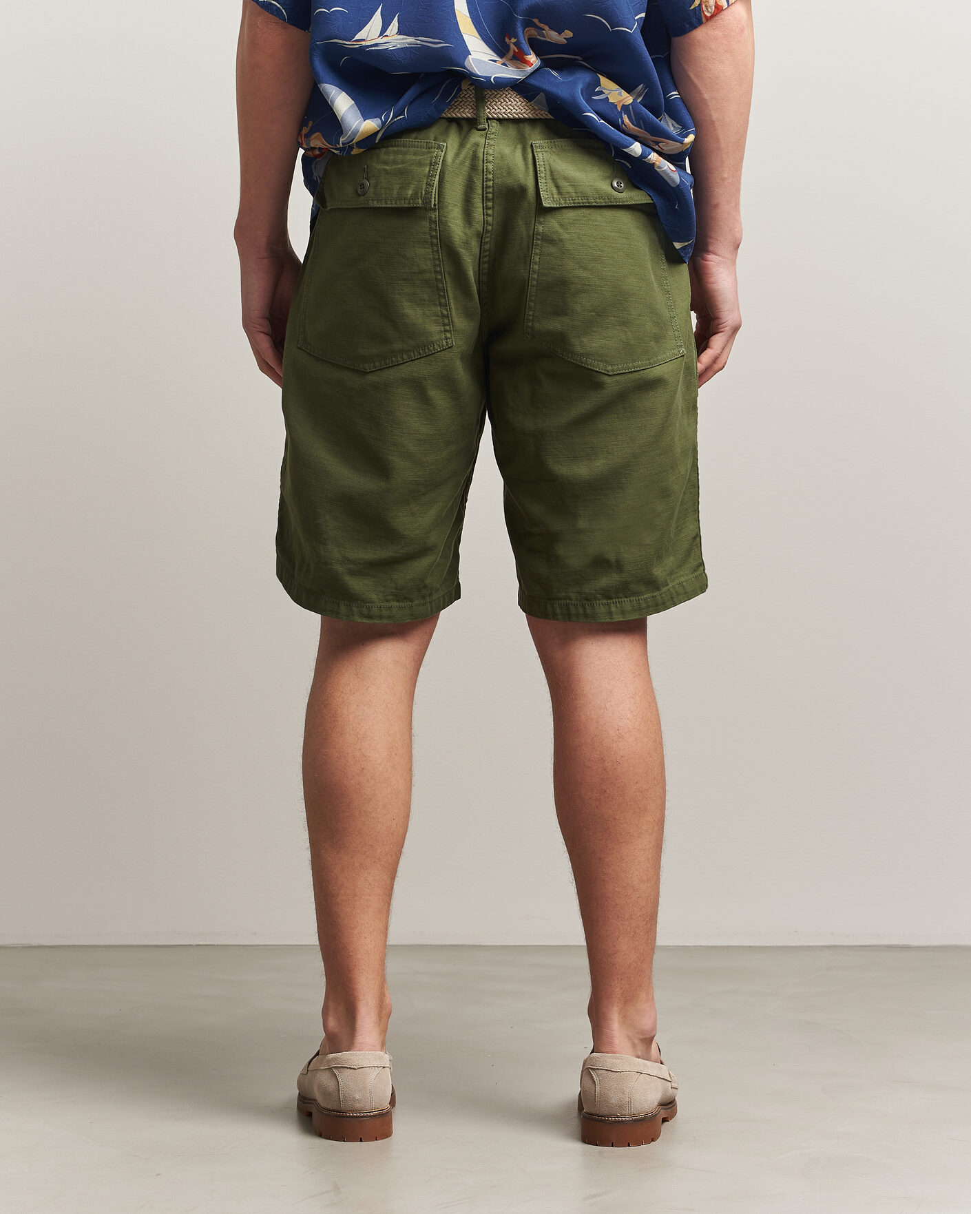 Herre | Shorts | BEAMS PLUS | MIL Utility Sateen Shorts Olive