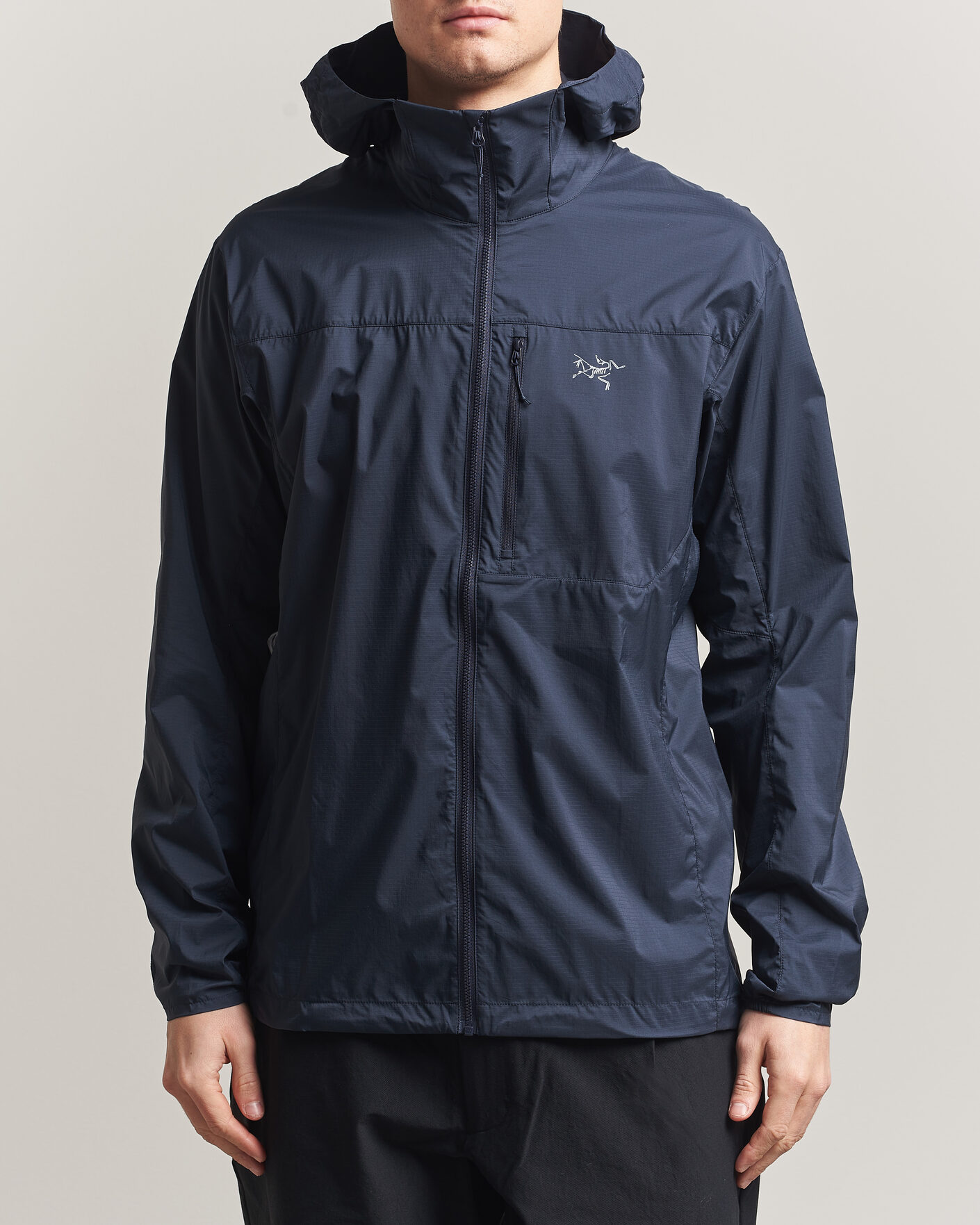 Herre | Jakker | Arc'teryx | Squamish Lightweight Hooded Jacket Black Sapphire