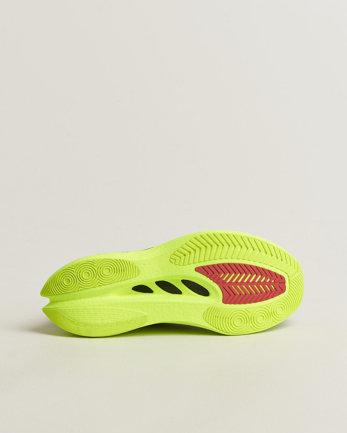 Herre | Løpesko | Saucony | Endorphin Pro 5 Black/Shock